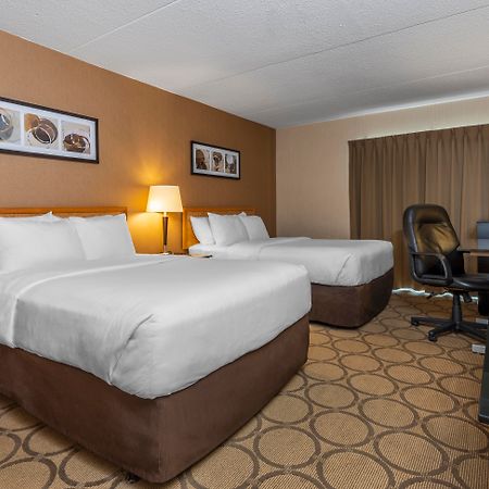 Comfort Inn Пикеринг Экстерьер фото