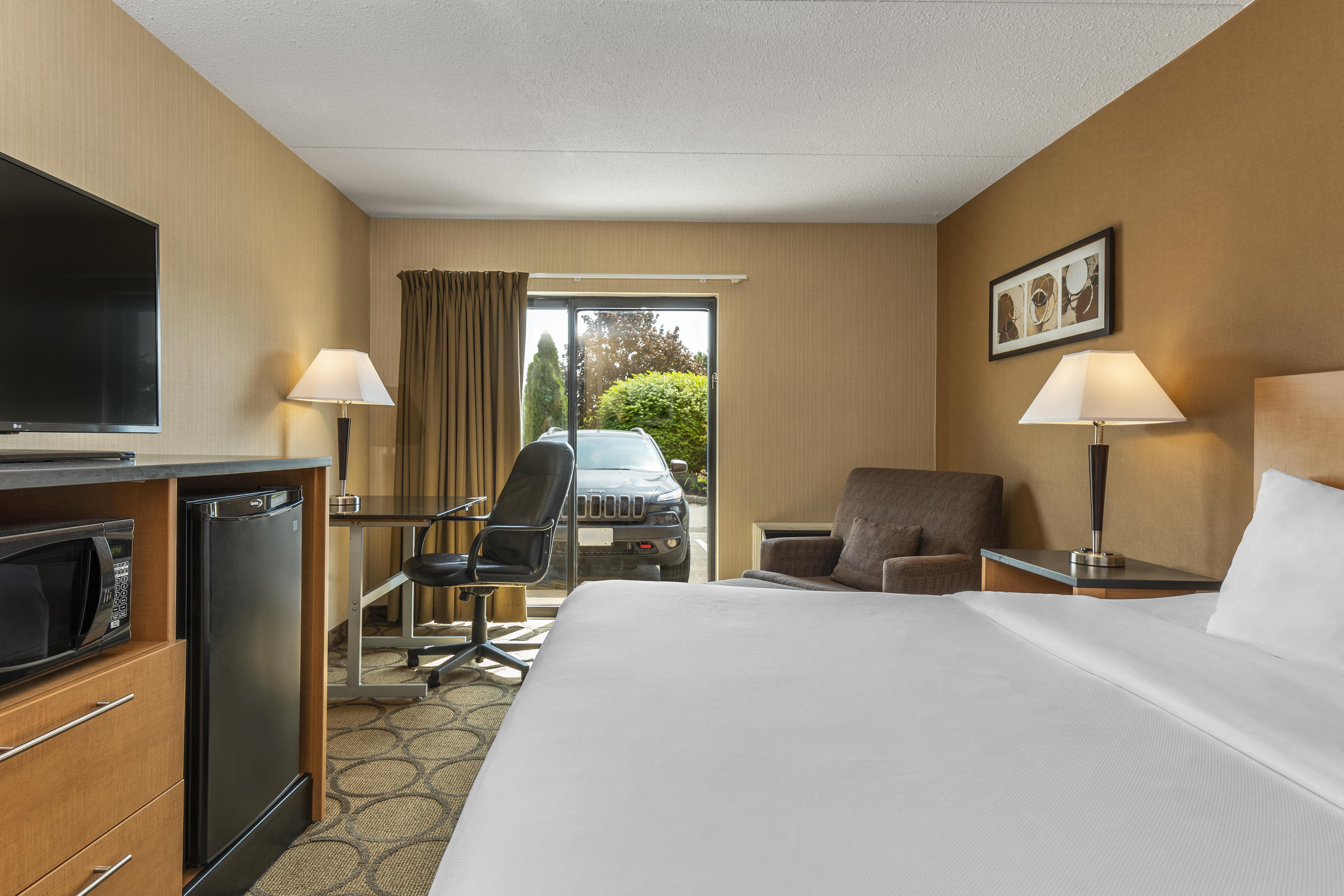 Comfort Inn Пикеринг Экстерьер фото